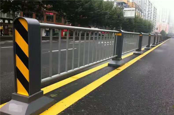青县公路防撞护栏